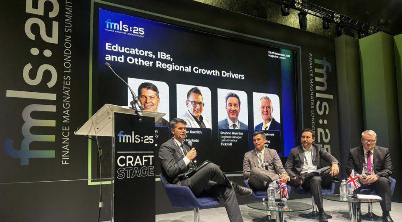 FMLS: 25《规模化AI带来合规和数据治理挑战》